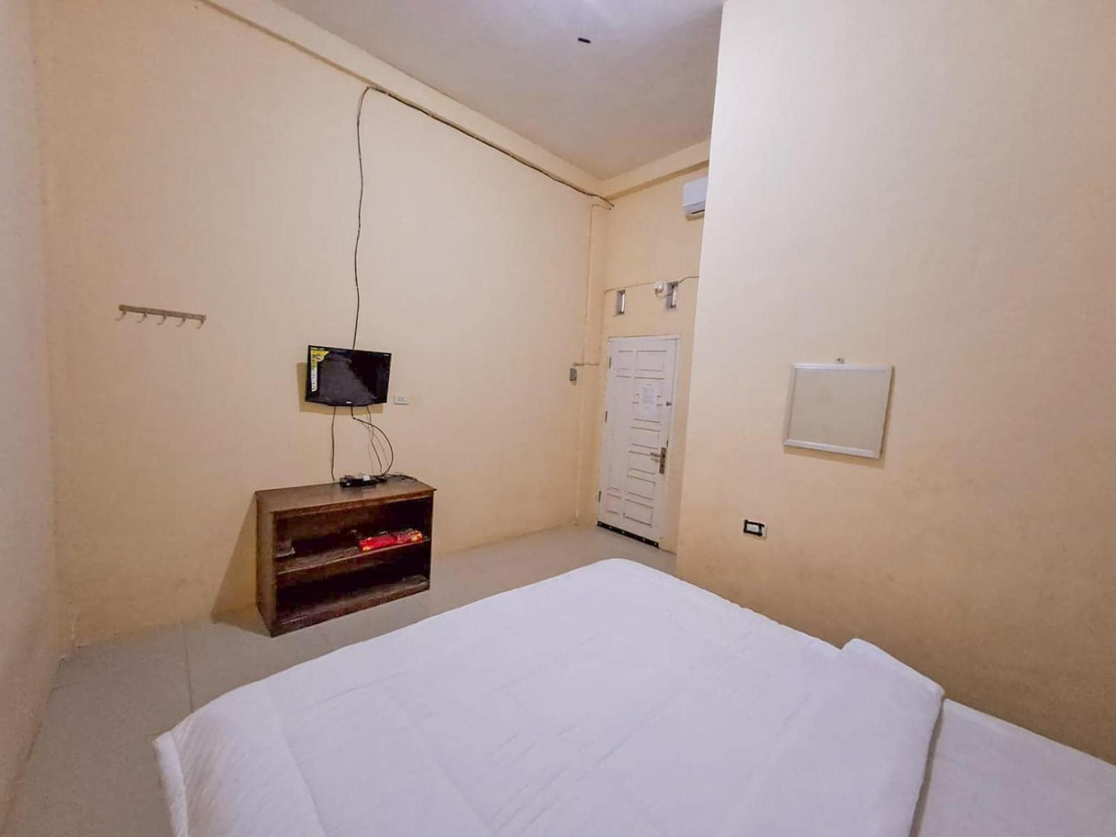 Oyo Life 93590 Penginapan Palapa 10 Syariah Bandar Lampung Zewnętrze zdjęcie